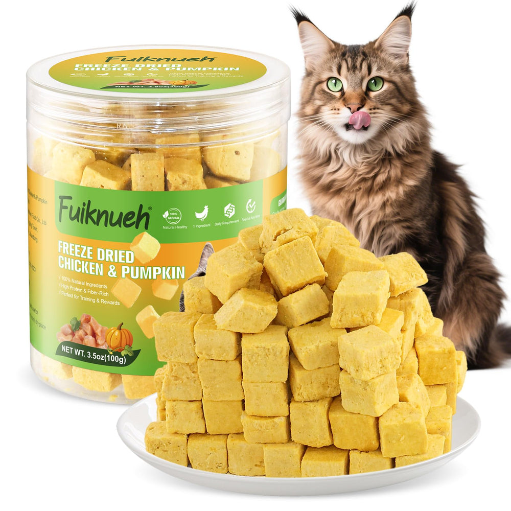 Fuiknueh hero shot: freeze-dried pumpkin-chicken cubes in a bowl for training
