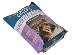 Full Cheeks pellets close-up highlights fiber-rich formula supporting daily activity.