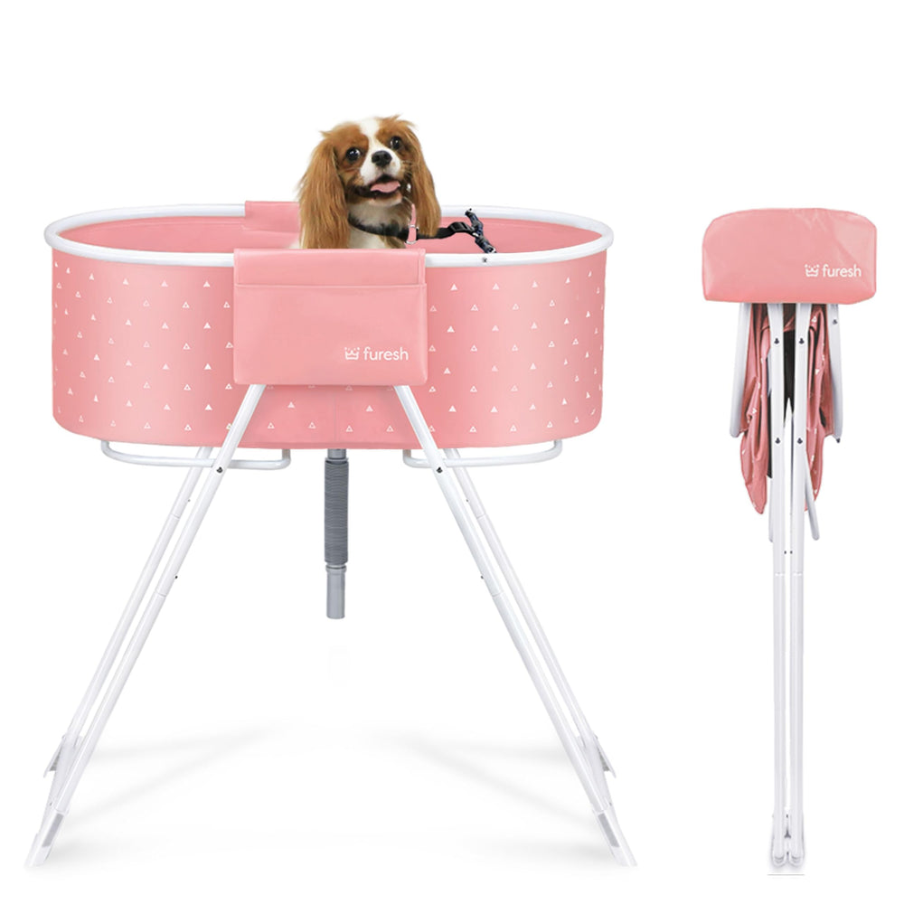 Furesh Little Dipper bath tub folding mechanism enables quick setup and compact storage.