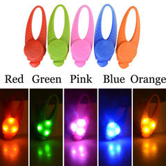 Fylarfly waterproof-dog-collar-light clip captures rugged outdoor use and quick attachment