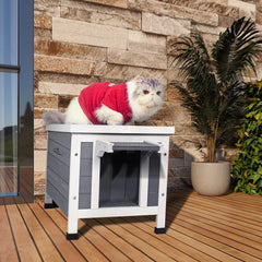 GEGURI Outdoor Cat House interior spacious design provides a cozy shelter and room to move.