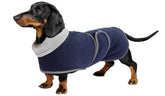 Geyecete dachshund coat front view provides waterproof warmth for cold walks.