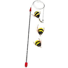 GoCat Da Bee Teaser Wand flexible wire bends for versatile play angles.