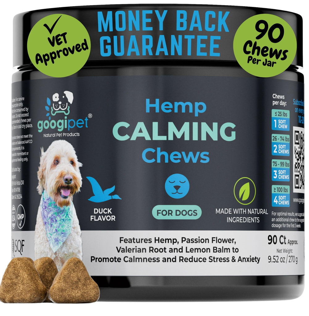 Googipet Daily Hemp Calming Chews bottle front shows natural anxiety relief for dogs.