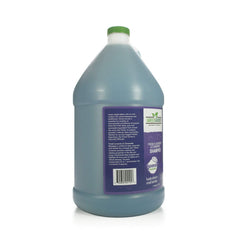 GreenGroom shampoo pump demonstrates easy dilution for professional grooming at home.