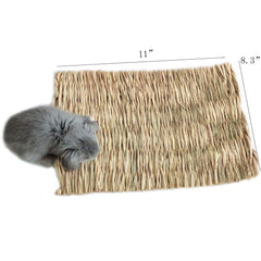Hamiledyi grass mat pack3 closeup weave highlights natural handwoven texture for chewers.