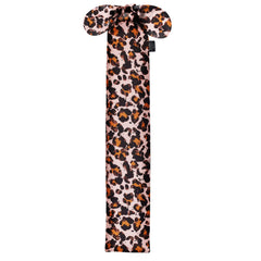 Harrison Howard tail bag close-up highlights breathable fabric for comfort