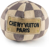 Haute Diggity Dog Pelota Checker Chewy Vuiton, diseño a cuadros, perfecta para juego y entretenimiento.