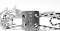 Herm Sprenger Ultra Plus center plate connector enables symmetric tightening during training.