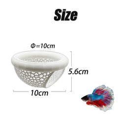 HOZOE feeding ring white demonstrates focused floating-food delivery