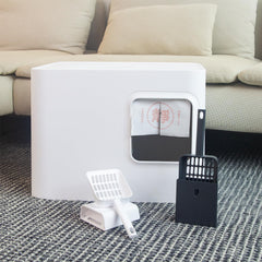 Hychipet Cat Pooper Scooper sifting-holes separate clean litter from waste.