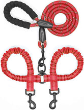 iYoShop Dual Dog Leash front view with 360° swivel for tangle-free walking.