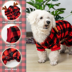 JVVGPET elk-hood holiday look enhances photo-ready moments.