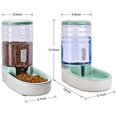Kacoomi non-slip feet stabilize the feeder during meals.