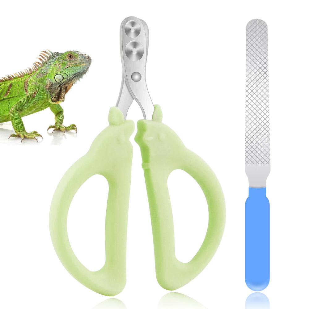 Kalamanda cat nail clippers green double-hole clipper in use for precise trimming.