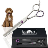 Kenchii Scorpion 46-tooth thinning shear enables precise coat thinning for dogs.