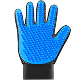 KENNELS & KATS grooming gloves 260 tips closeup shows detangling capability and soft massage