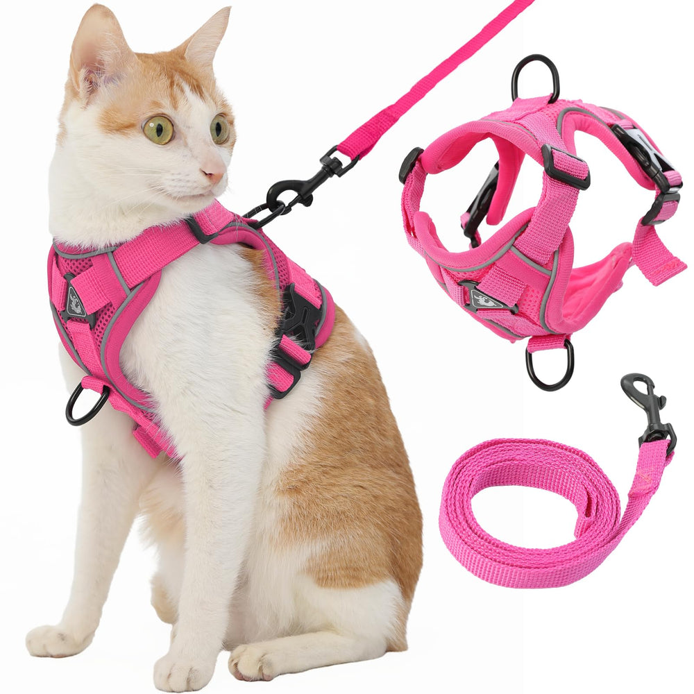 Kodervo cat-harness reflective-vest-front view improves dusk visibility for walks.