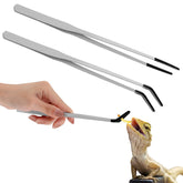 Lasnten feeding tongs curved tip enable precise reptile feeding in tanks.