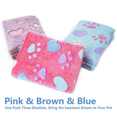 LeapSheep heart-pattern blanket light-blue ideal for snuggles and playtime on couch or bed.