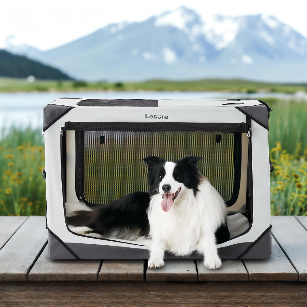LE SURE Lesure collapsible dog crate closed, four-door design for travel ease