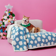 LE SURE waterproof dog blanket for large dogs, front view, protects furniture from spills