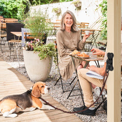 Lifeswell safe storage with closed-end design prevents leash escapes