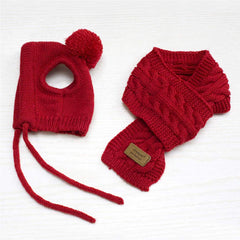 Lobagve Van Caro scarf detail shows bright color and cozy warmth