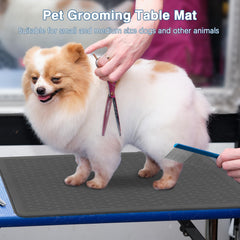 Lonepetu easy-clean grooming mat is wipe- or rinse-ready after use.