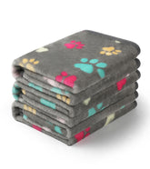Luciphia 1 Pack 3 Blankets grey pack demonstrates versatile pet coverage.