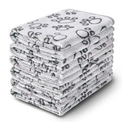 Luciphia dog blanket grey large 41x31 offers cozy warmth for pets