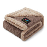 Luciphia waterproof-pet-blanket-sofa protects furniture from spills and fur