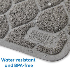 MIGHTY MONKEY deep grooves trap litter and reduce tracking.