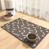 MontVoo dog food mat absorbs spills and dries quickly for clean floors