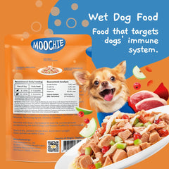 MOOCHIE immune-boost formula with duck, goji berry, and green apple in a dog food pouch.