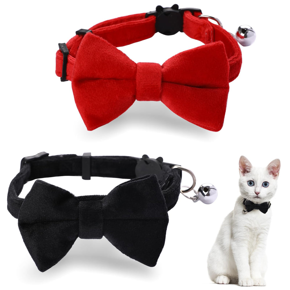 Mozeat Lens velvet cat collar in black with bow for daily wear.