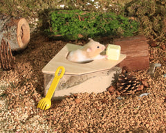 MPMLMF hamster sand bath box fan-shaped enhances cage aesthetics while supporting playful bathing