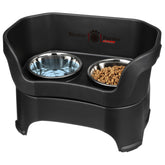 Neater Feeder Deluxe mess-proof feeding station keeps spills contained for a tidier feeding area.