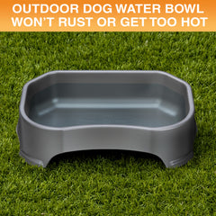 Neater Pet Brands nonspill design keeps water contained during lively drinks.