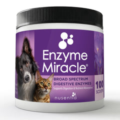 NUSENTIA Enzyme Miracle powder in food supports digestion and reduces digestive stress for pets.