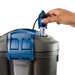 OASE Filtosmart Thermo 300 side view demonstrates slim profile for flexible placement.