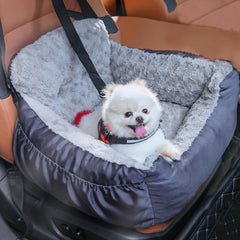 Oiilores dog car seat with clip-on safety leash keeps pets secure during travel.