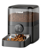 OneIsAll automatic cat feeder top view showing timed release for consistent meals