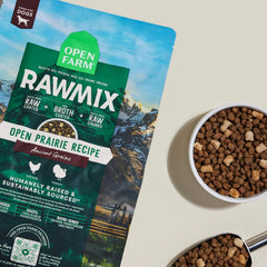 Open Farm bone broth coated kibble – savory coating may support richer flavor and satiety during feeding.