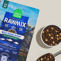 Freeze-dried raw chunks in Open Farm RawMix boost flavor and texture.