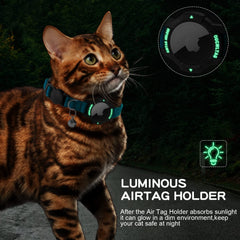OUCWLTAG double protection buckle elastic keeps collar secure.