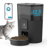 PAPIFEED automatic feeder front view with 3.5L capacity for scheduled meals