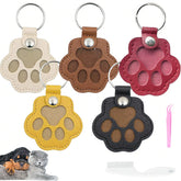 Paw-shaped leather pet fur keychain pendant stores fur as a memorial