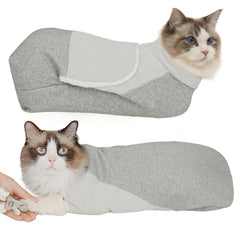 Pawfun self-adhesive cat grooming wrap grey closeup shows calm grooming in action.