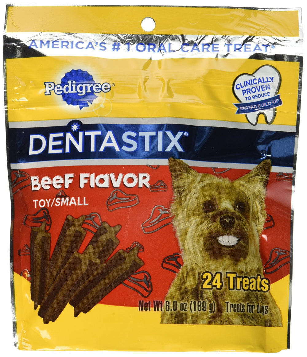 Pedigree Dentastix beef flavor pack for dogs supporting daily dental care and fresh breath.